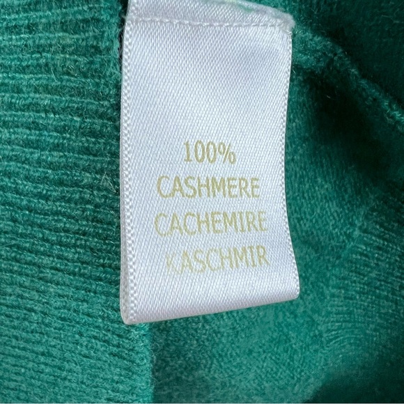 Dantendorfer Austria Cashmere V-Neck Sweater Medium - Picture 4 of 5